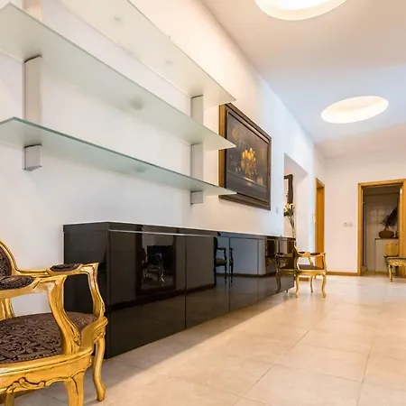 Portomasso Sea View Apartment *